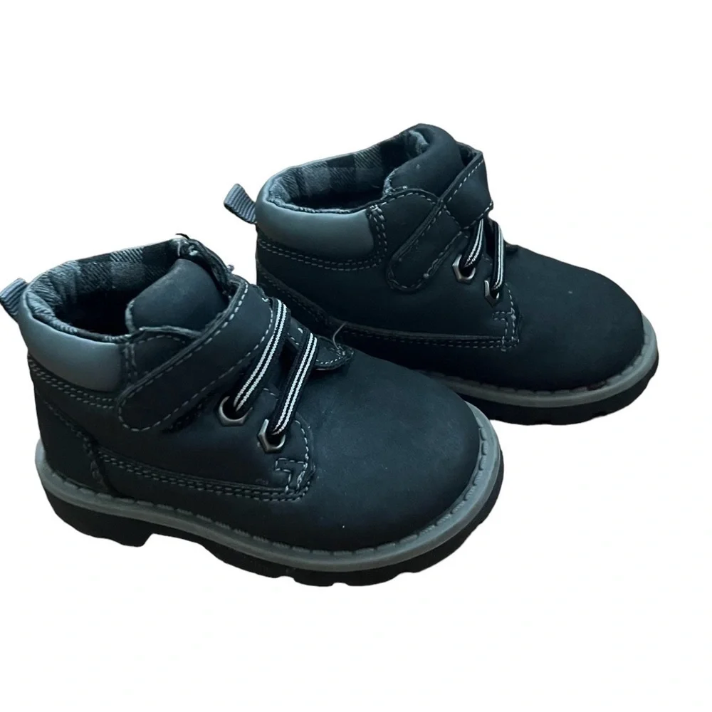 Garanimals Kids Toddler Size 4 Black Boots Shoes Booties